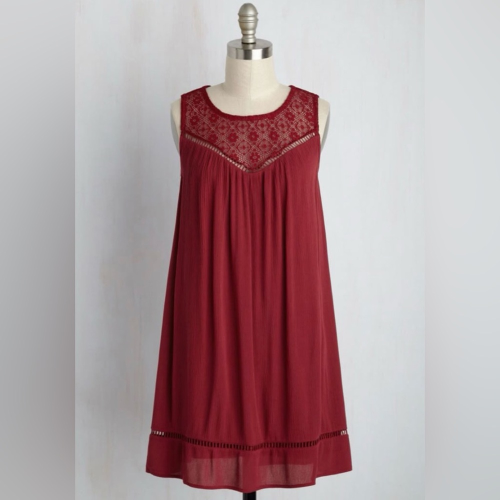 Elegant Red Lace Dress